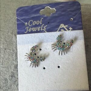 🦀 Crystal Crab Stud Earrings – Multicolor (Cool Jewels